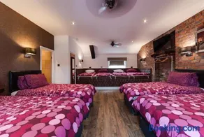 Tom Thumb Apartments - Image 5