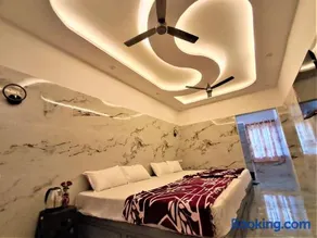 Amirtham Holiday Home - Image 4