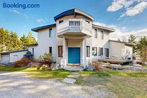 Oceanfront Gem - Image 3