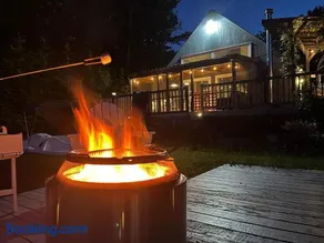Lake House, Fire Pit, Games Magnolia Lake House - Image 4