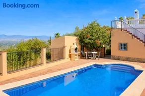 Holiday villa with pool and fantastic views, Coin - Image 2