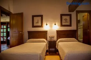 Casería el Hondrígu - Image 1