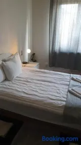 Home - Image 4
