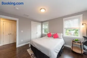 Ultra-Luxurious Home near Boston Pet-Friendly - Image 5