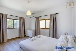 Mosta 3 Bedroom Apartment with Balcony and Rotunda View - Image 1