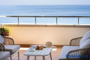 Front line beach luxury apartment in Heaven Beach - Image 2