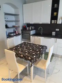 MARCO'S HOUSE - Image 2