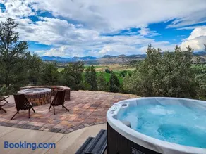 Sego Lily-Amazing Views, Hot Tub, Fire Pit, Stargazing - Image 1