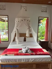 Villa Joglo tepi sungai - Image 4