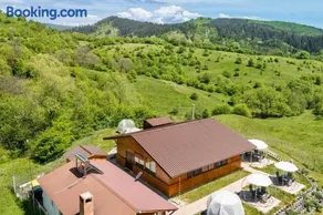 Garden Village Retreat - Image 1