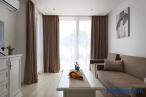 Stylish Paradiso Apartment 206 - Image 5