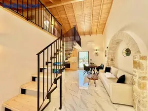 Skouna Luxury Suites by DadoVillas - Image 3