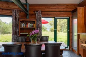 Heather Lodge with Sea and Mountain Views - Image 4