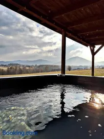 Górska Stodoła - Domek z Prywatnym Jacuzzi - Image 1
