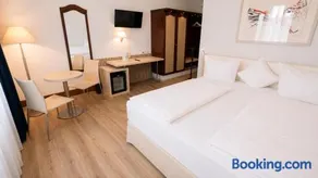 Saigon Blue Hotel - Image 3
