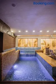 Helios Hotel & SPA - Image 2