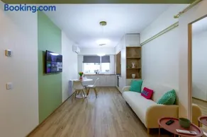 Rezidential Bacovia Olive by Rooms - Image 1