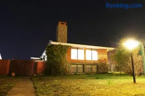 Sandy Point Hostal - Image 1