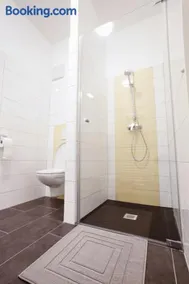 TPE Arena - Zimmer am Ebersdorfer See - Image 5
