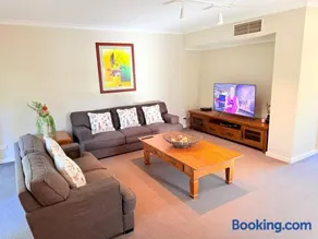 Fairway Retreat - Image 4