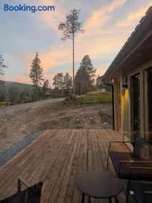 Cabin in a sunny area with a view - Image 2