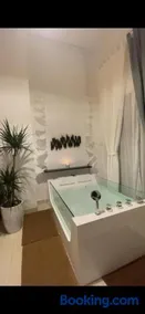 Astrahty - Jacuzzi apartment - Image 2