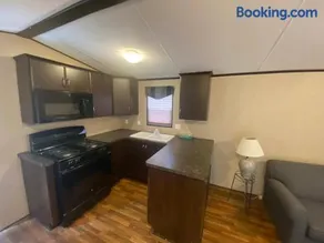 2 Bedroom Cottage at Shamrock Bay Resort! - Image 4