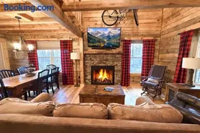 Cabin at Walland Forest - Image 4