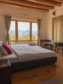 Heschuk Guest House - Image 3