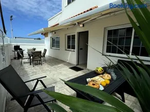 Chalet Mar Y Montaña - Image 1