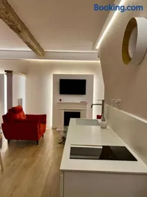 Elena's Suite - Image 3