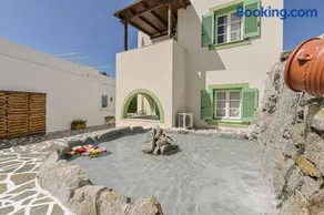 Naxos olive & home - Image 1