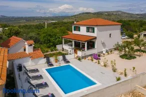 Villa Sunshine - Image 1