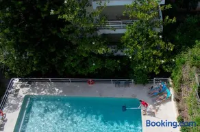Stefanakis Hotel & Apartments - Image 2