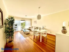 Plaza Charming Flat - Image 1