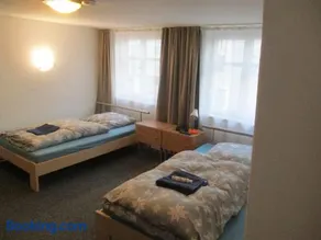 Ferienzimmer Monteurzimmer Stadtmitte Nördlingen - Image 1