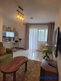 Karibu Luxe Stays - Image 1