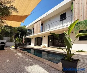 Villa bord de mer avec piscine et jardin tropical - Seaside villa with pool and tropical garden - Image 2