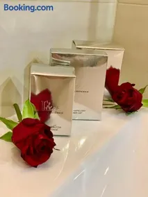LAS SŁUPSKI PREMIUM LOVE APARTAMENT A5 - - Wifi Netflix Smart TV50 - - salon - - sypialnia - - pełna kuchnia - - salon kąpielowy z TV i dwuosobowa wanna - - wysoka jakość za niską cenę - - zapraszamy - Image 3