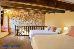 'La Petita' Cruilles Costa Brava Chic Welcoming Cottage Medieval Village - Image 3