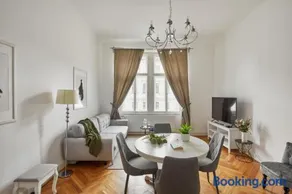 Prague Days - Deluxe Apartment with Balcony overlooking gardens in Lesser Town - Image 2