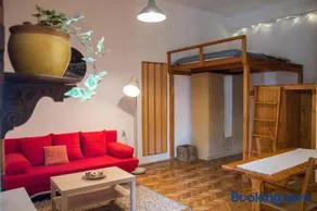 Pine Tree Studio in Historical City Centre - Image 1