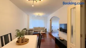 VIVIENDA OLGA, piso tranquilo con parking a 10 min de Santiago - Image 2