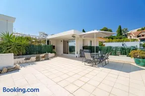 Agréable appartement adapté aux familles avec piscine, terrasse et barbecue | Proche Promenade des Anglais | Vue mer | Idéal pour le télétravail - Image 1