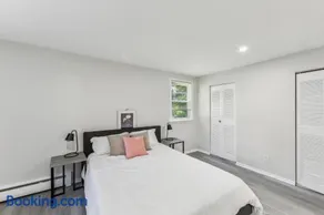 Pine Brook 416 I Corporate 15Br Apartment ! Pool - Image 3