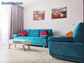 Sea Cliff Apartment Rewal - Image 2
