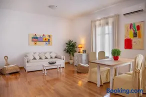 Seaview Stylish Flat in Andros - walk to beach - Image 1