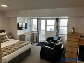 The Bunker Self Catering - Image 5
