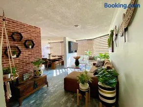 Planta Baja Enorme, Jardín, Parking, Hasta 11 Pax - Image 2