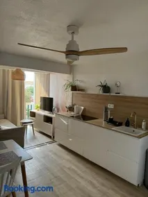 Mon Appart à la Plage, Piscine, Wifi, TV - Image 3